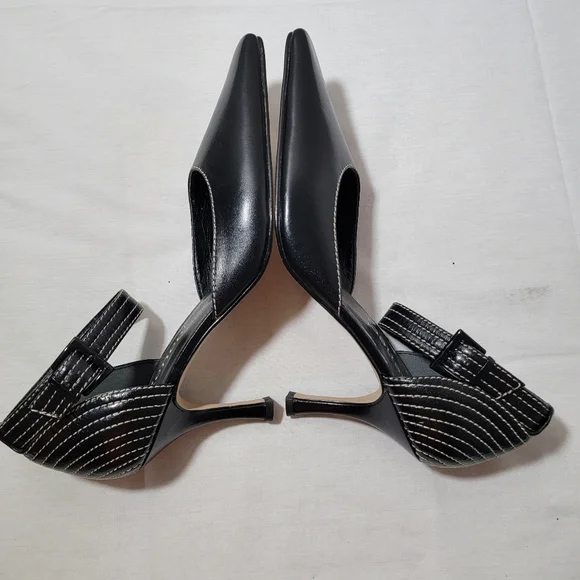 J. Renee Black White Stitching Ankle Strap Pumps Women's Size US 9 M Witch Toe - Picture 4 of 8